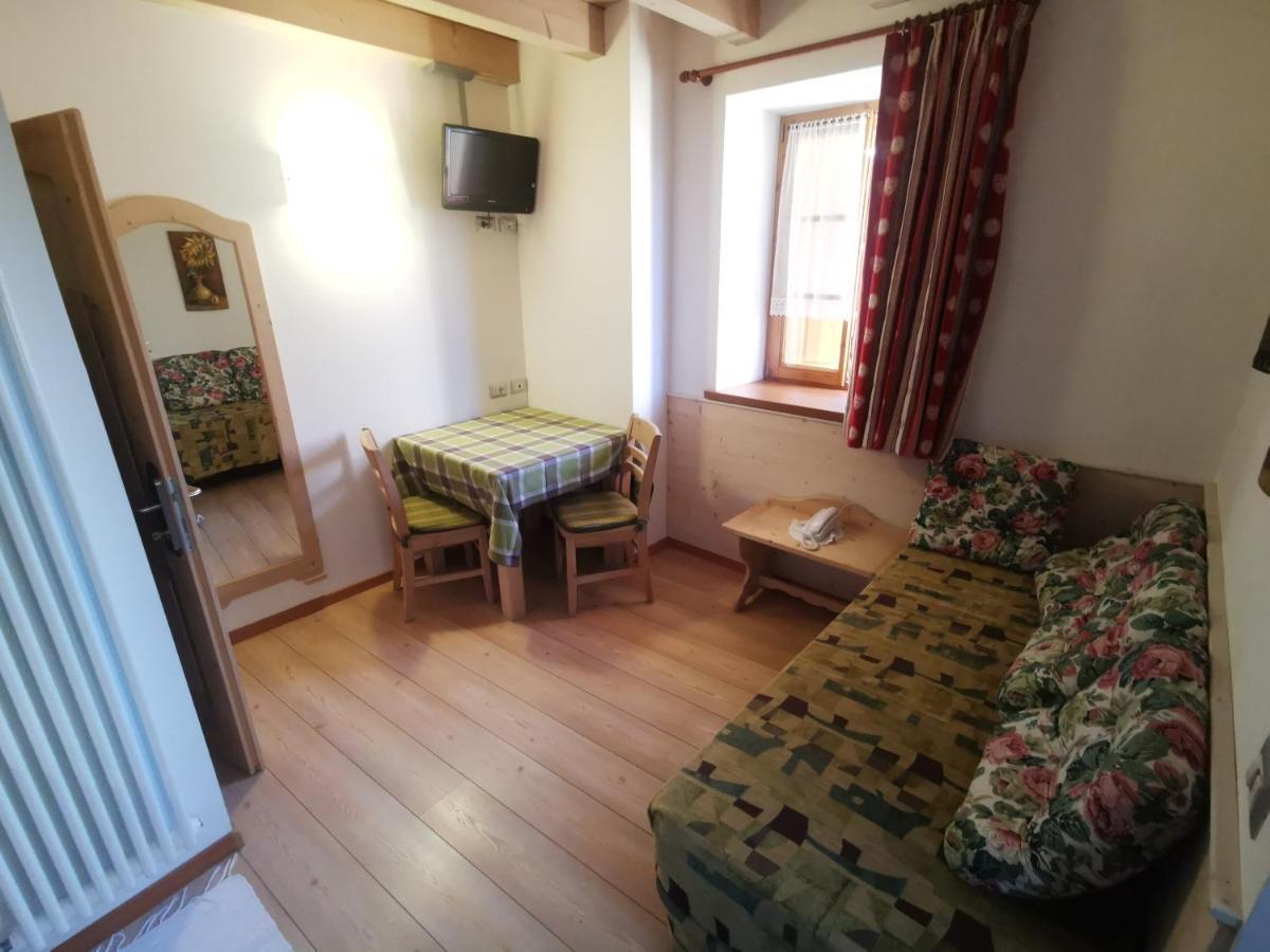 Agritur Masi Brenta Bed & Breakfast Rovereto  Bagian luar foto