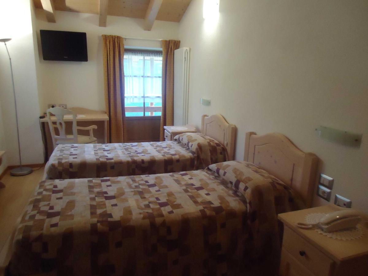 Agritur Masi Brenta Bed & Breakfast Rovereto  Bagian luar foto