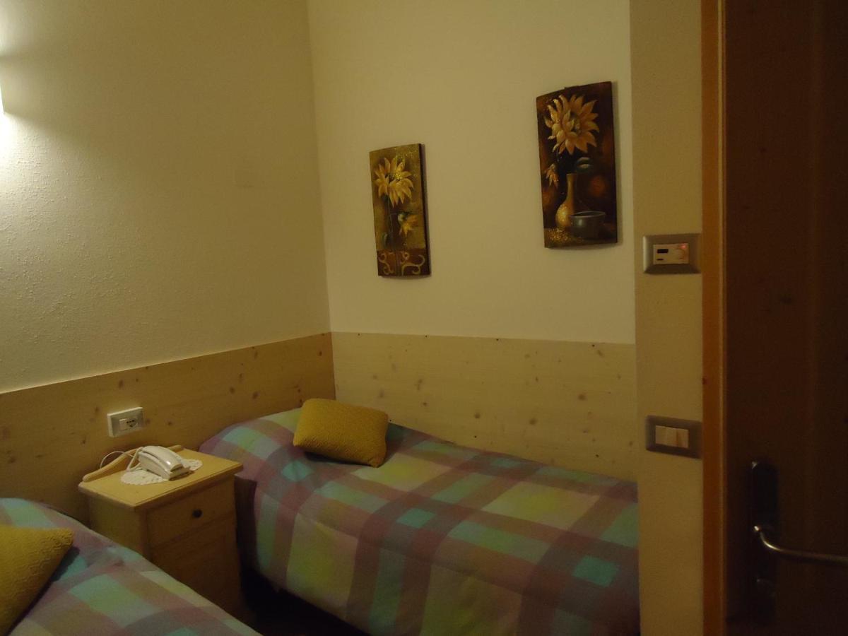 Agritur Masi Brenta Bed & Breakfast Rovereto  Bagian luar foto