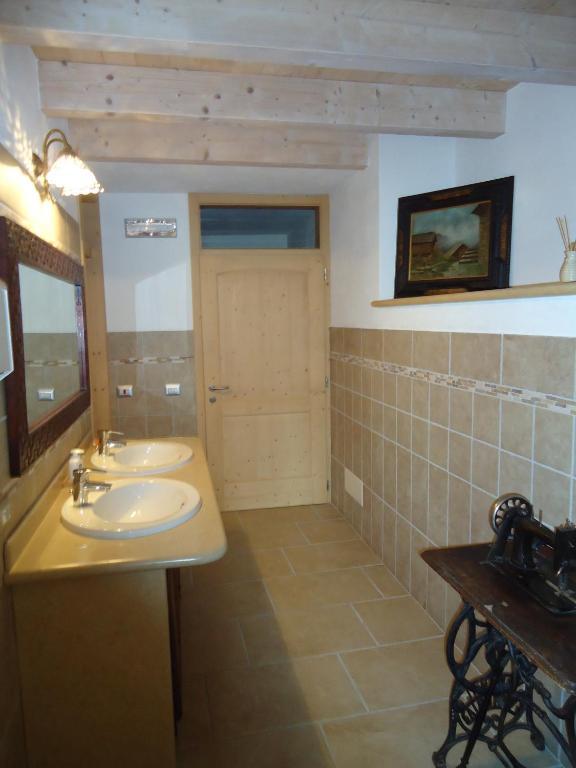 Agritur Masi Brenta Bed & Breakfast Rovereto  Bagian luar foto
