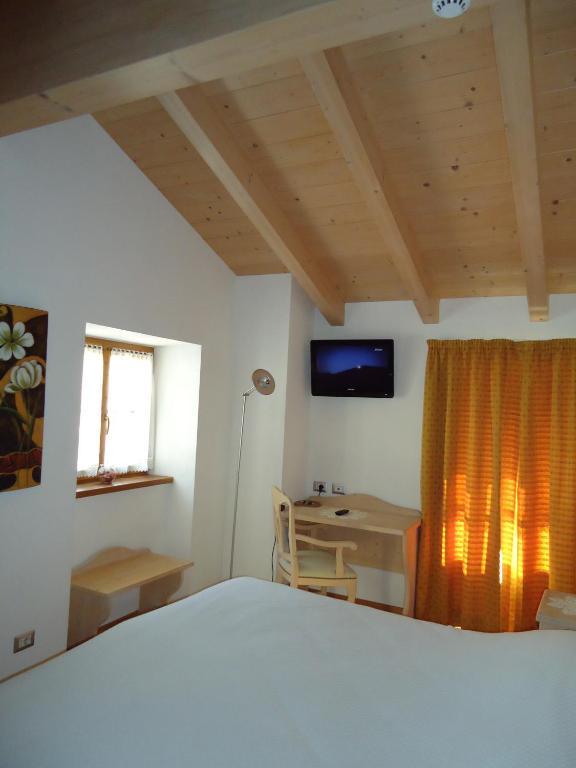 Agritur Masi Brenta Bed & Breakfast Rovereto  Bagian luar foto